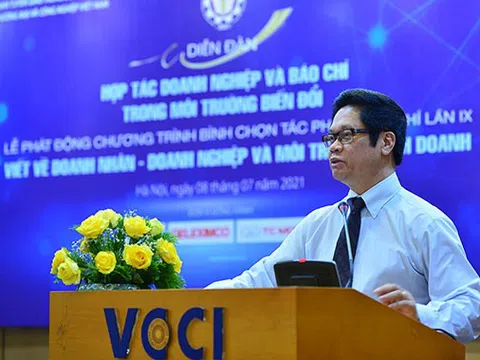 TS Vũ Tiến Lộc: Báo chí tiếp tục là ngọn hải đăng, đồng hành cùng doanh nghiệp vượt khó